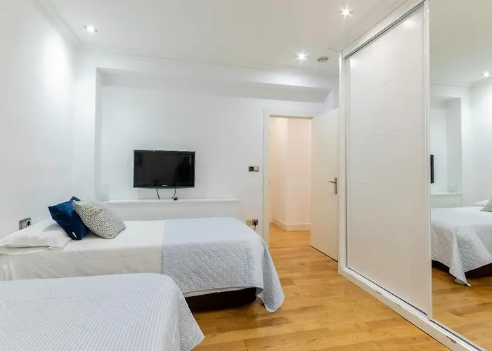 Espacioso Y Acogedor Junto Centro Azkuna Apartman *