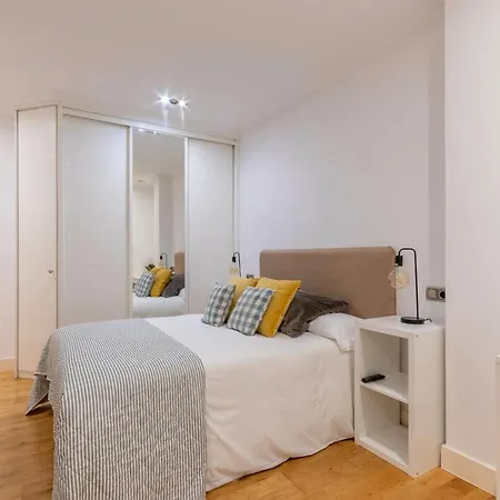 Espacioso Y Acogedor Junto Centro Azkuna Apartmán *